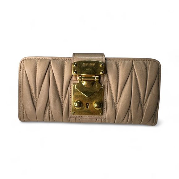 Women's Miu Miu Wallet One Size Beige Gold